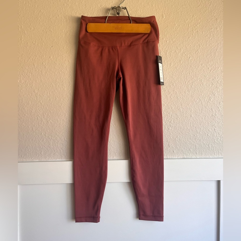 Yogalicious terracotta leggings with pocket NWT